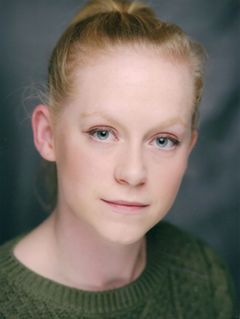 Grace Stottor interpreta Maggie Miller