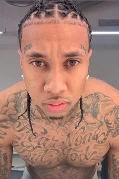 Tyga interpreta Whack MC / Yummy