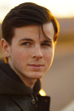 Chandler Riggs interpreta Carl Grimes