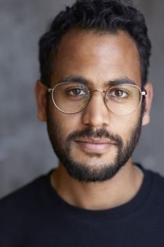 Kiroshan Naidoo interpreta Hart Hansen