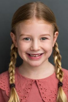 Kate Whiddington interpreta Little Girl