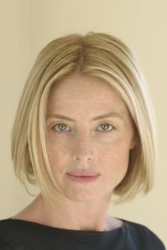 Kate Butler interpreta Mrs. Mitchell