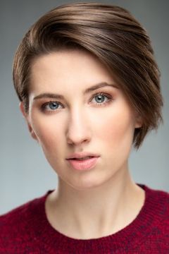 Michelle Creber interpreta Bree