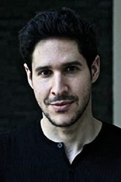 Ziad Abaza interpreta Train Barman