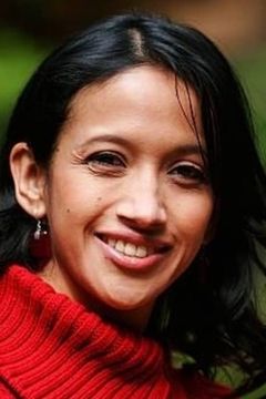 Lilia Mendoza interpreta Venezuelan Girl