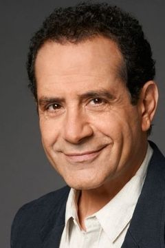 Tony Shalhoub interpreta Dr. Ralph Galen