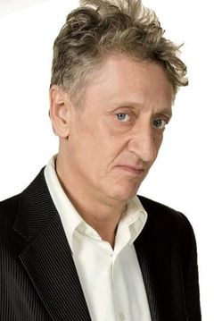 Enrique San Francisco interpreta Doctor Polaco