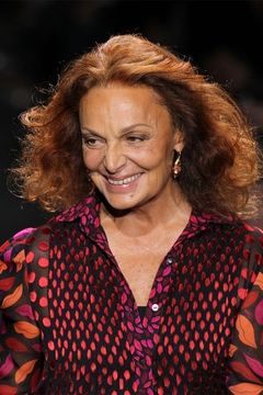 Diane von Fürstenberg interpreta Self