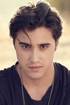 Ryan McCartan interpreta Brad Majors