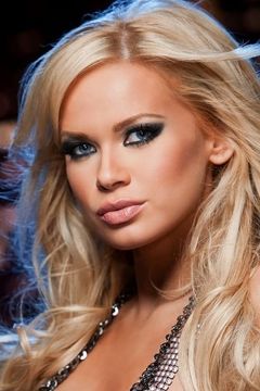 Masha Lund interpreta Stan's Girl