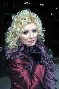 Tina Cipollari interpreta sé stessa
