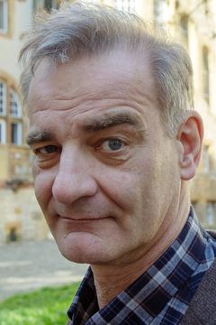 Heinrich Schafmeister interpreta Richard Parsley
