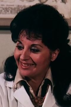 Liana Tabacchino interpreta moglie del lavoratore di Del Prà (uncredited)