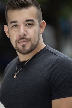 Kevin Luis interpreta Nathan