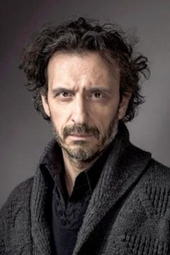 Laurent Natrella interpreta commandant Ferdinand Walsin Esterhazy