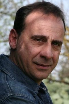 Clarizio Di Ciaula interpreta Court clerk