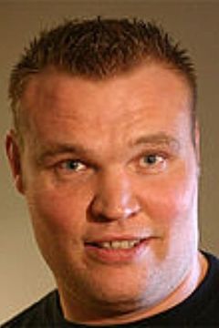 Semmy Schilt interpreta The Giant