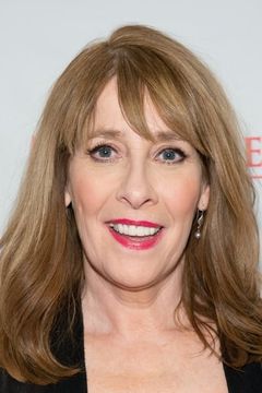 Phyllis Logan interpreta Mrs. Hughes