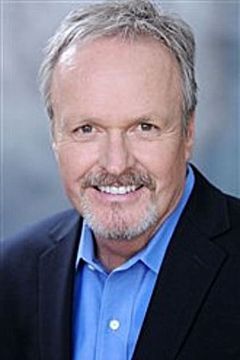 Michael Keys Hall interpreta B. Bobby Hall