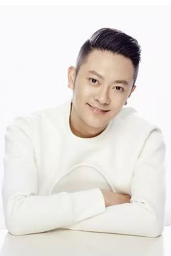 Yin Xiaotian interpreta Producer Wu Fei