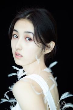 Zhang Zifeng interpreta Xiao Jun