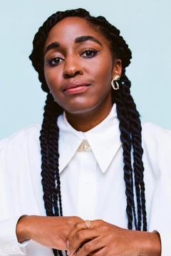 Ayo Edebiri interpreta Sydney Adamu