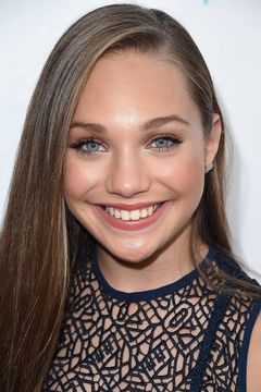 Maddie Ziegler interpreta Mia Reed