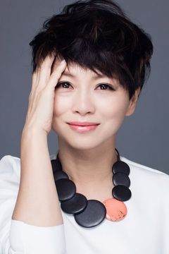 Rain Lau interpreta Cocktail Waitress