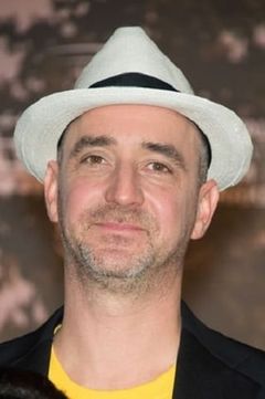 Sean Gullette interpreta Arnold the Shrink