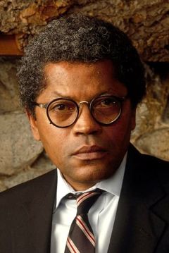 Clarence Williams III interpreta Philby