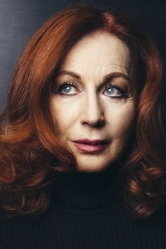 Andrea Jonasson interpreta Christel