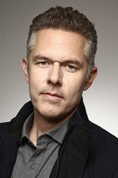 Christos Loulis interpreta Vasilis Totsis