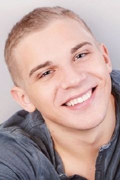 Ilya Malanin interpreta Kolya, fighter