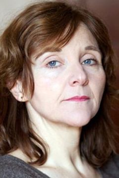 Elizabeth Mazev interpreta Claudine
