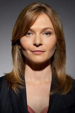 Leeanna Walsman interpreta Zam Wesell