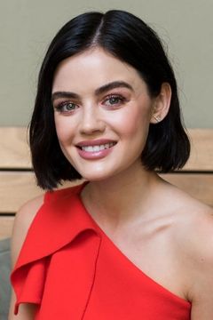 Lucy Hale interpreta Aria Montgomery