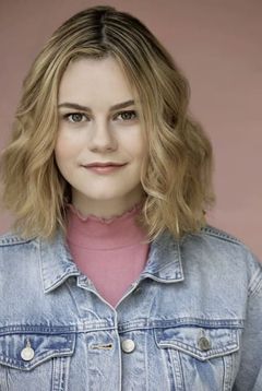 Samantha Ryan interpreta Sybil