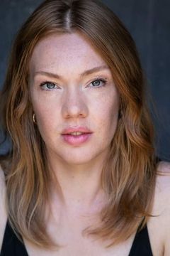 Alice May Connolly interpreta Alex Double