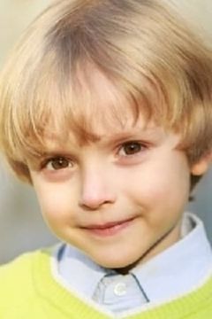 Daniil Izotov interpreta Mitya Privalov