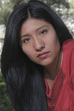 Norma Pablo interpreta Pilar