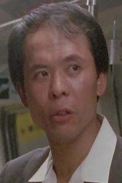 Kong Miu-Deng interpreta Sha Pi (uncredited)