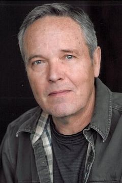Tom McBeath interpreta Smithers