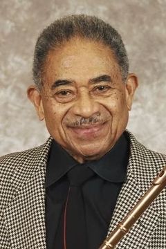 Frank Wess interpreta Club Musician
