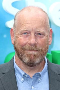 Rich Webber interpreta Shirley (voice)
