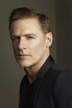Bryan Adams interpreta Beaver Foreman (voice)