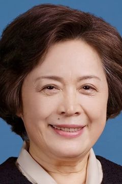 Xu Yulan interpreta Mrs Chao