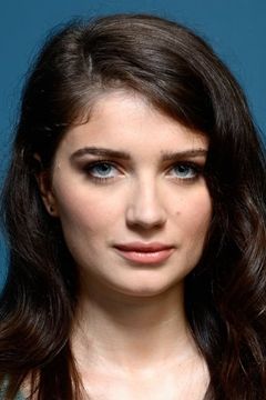 Eve Hewson interpreta Lucy Elkins
