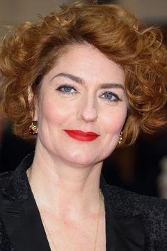 Anna Chancellor interpreta Kate
