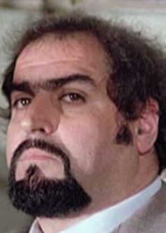 Giovanni Bonadonna interpreta Cuomo