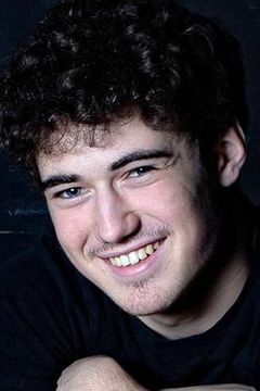 Antoine Glemain interpreta Pierre-François (14/16 ans)